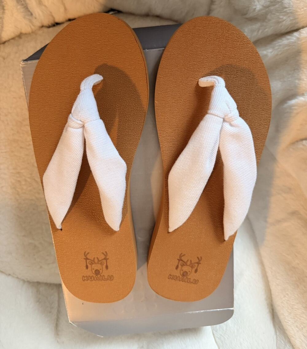 Koulu Brown/White Flip Flop Slip-On Sandals Women’s US 11 Lightweight